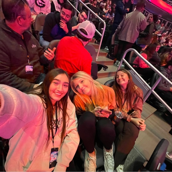 Meet your Posher, Autumn - Picture 4 of 16